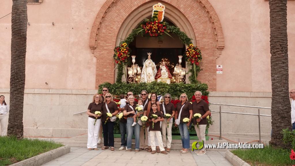 Les Alqueries ofrena la seva patrona
