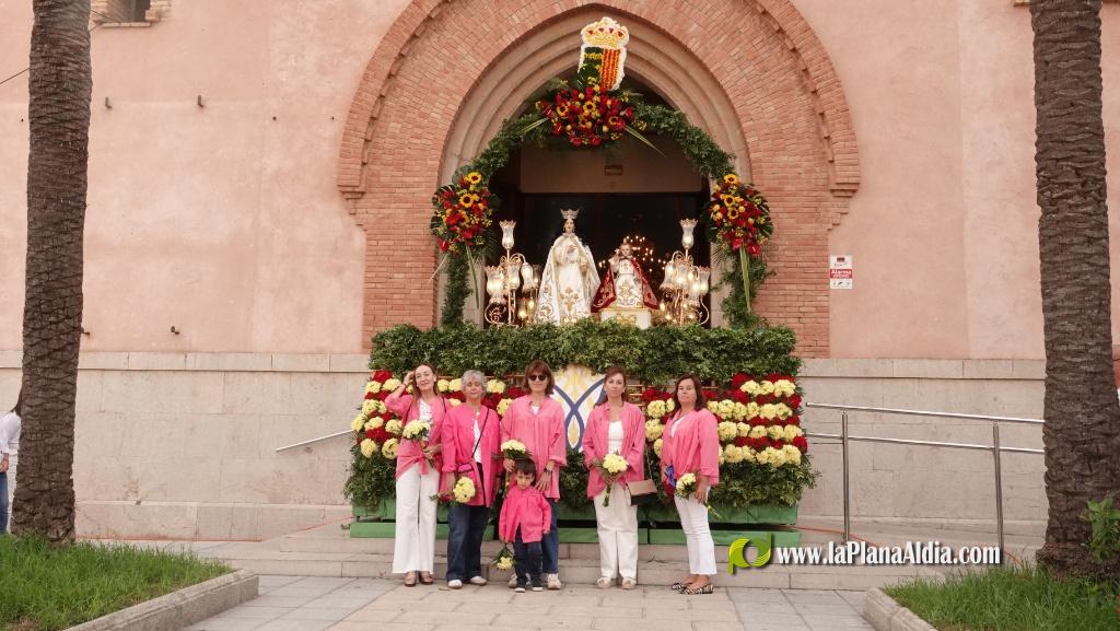 Les Alqueries ofrena la seva patrona