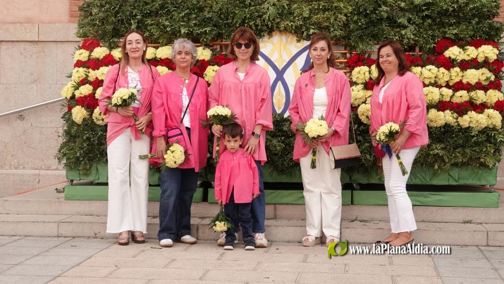 Les Alqueries ofrena la seva patrona