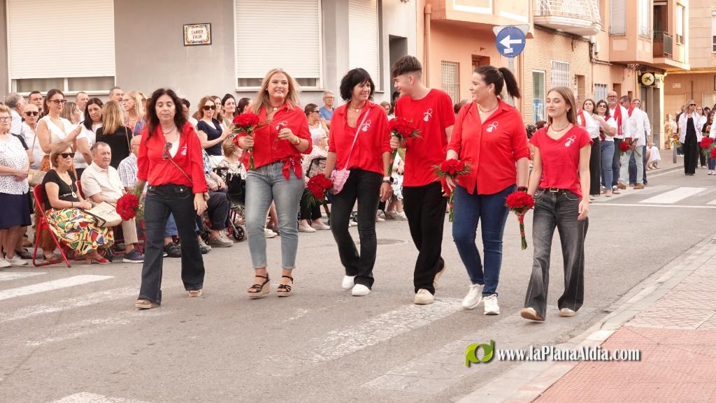 Les Alqueries ofrena la seva patrona