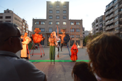 Aquesta vesprada, Vila-real va celebrar un Correllengua c�vic per a conmemorar el 9 d'octubre