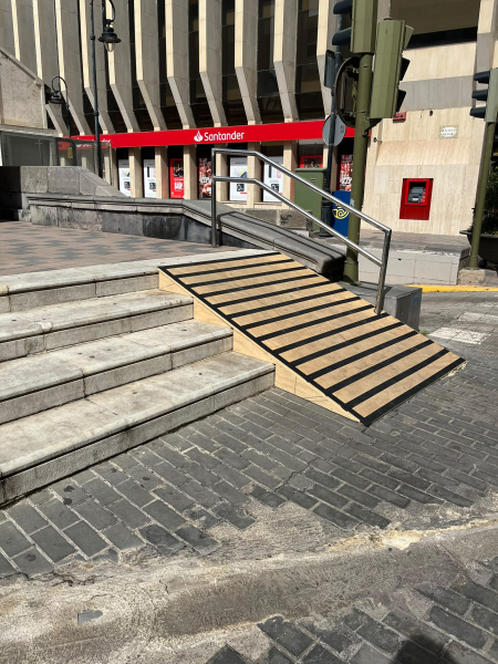 El PSPV cuestiona la rampa de Santa Clara y exige un informe técnico sobre su cumplimiento de la normativa de accesibilidad