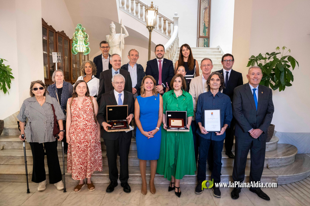 La AVL y Mateu Rodrigo Lizondo, Premis Valencia de l'Any en Castellón durante la gala del 9 d'Octubre