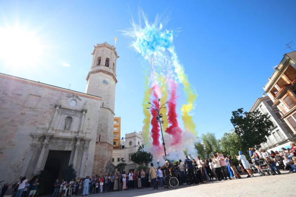 burriana-celebra-el-dia-de-la-comunitat-valenciana-con-recreacion-historica-y-izada-de-la-senyera