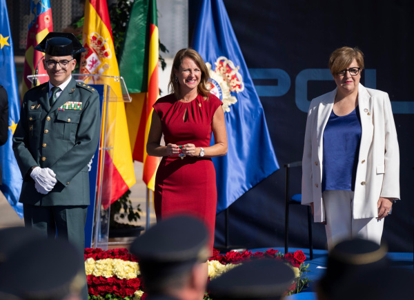 la-plaza-mayor-de-castellon-acoge-los-actos-institucionales-de-la-fiesta-nacional-y-la-virgen-del-pilar