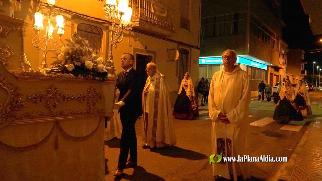 La process� en honor a la Mare de D�u del Xiquet Perdut cetra els actes dominicals