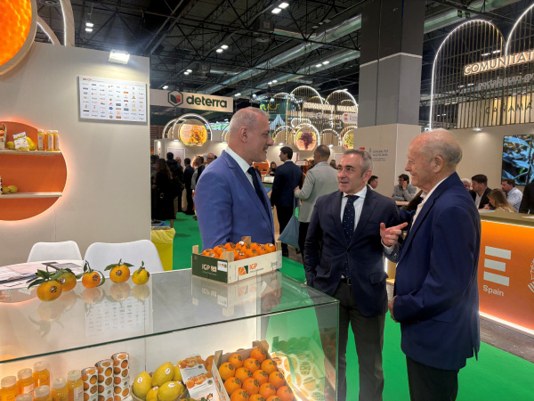 La IGP Cítricos Valencianos anuncia en Fruit Attraction la intención de incorporar nuevas variedades; representantes de cuatro continentes se interesan por los cítricos valencianos