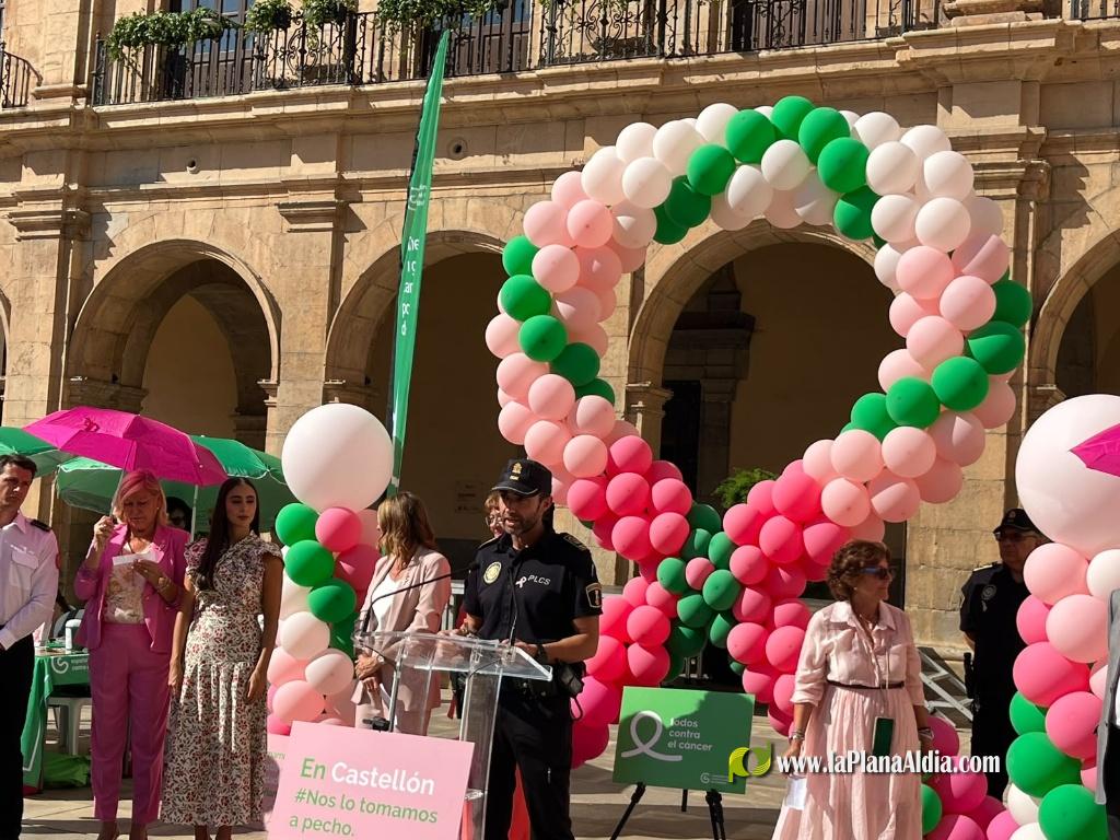 Castell� celebra el Dia Mundial contra el C�ncer de Mama amb la cura i l'escolta de la pacienta en primer pla