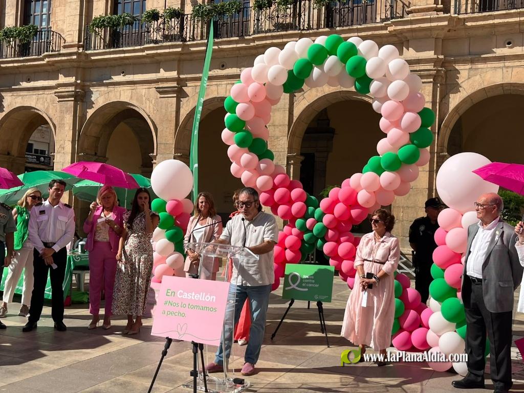 Castell� celebra el Dia Mundial contra el C�ncer de Mama amb la cura i l'escolta de la pacienta en primer pla