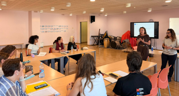 El ADI forma al profesorado del Centre Municipal de les Arts de Burriana para potenciar el desarrollo del Jardí Artístic