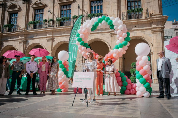 bego-a-carrasco-subraya-la-escucha-activa-en-la-lucha-colectiva-contra-el-cancer-de-mama