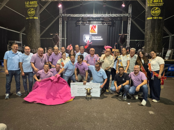 El Torero se lleva el trofeo al mejor toro en las fiestas de la Mare de Déu del Roser 2026 en Almassora