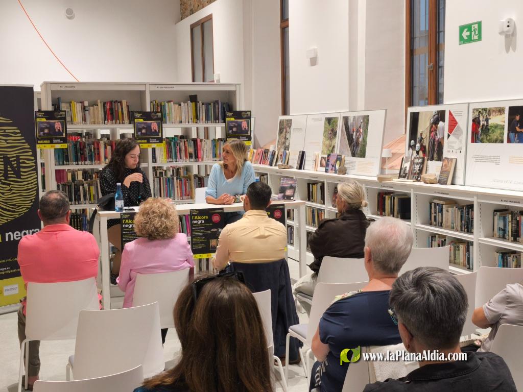 Marta Robles pone el broche de oro final del Festival Literario'L'Alcora Negra'