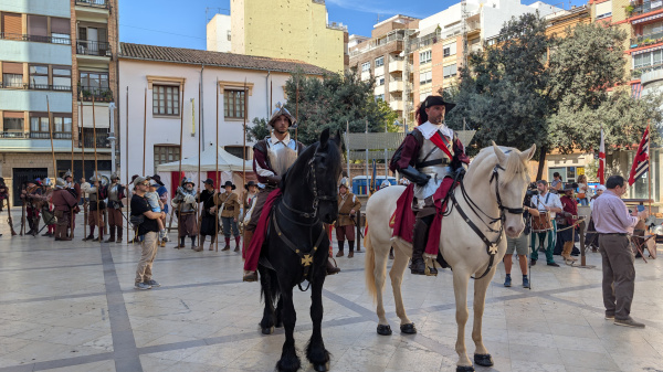 Castellón revive la historia de los Tercios con una jornada de recreación histórica en la plaza de Las Aulas