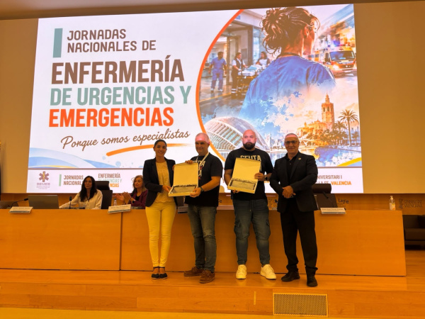 COENV y CECOVA reconocen a dos enfermeros de Ceuta por su labor durante la crisis migratoria en la clausura de las Jornadas Nacionales de Enfermería de Urgencias y Emergencias en Valencia