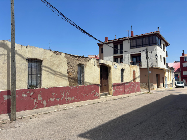 Vilafranca convertirá el antiguo cuartel de la Guardia Civil en una nueva plaza