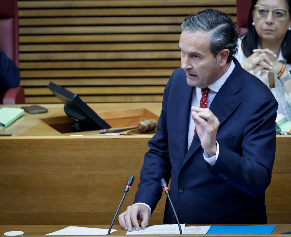 El Consell de Pérez Llorca cumple en menos de 24 horas con las ayudas para los damnificados por la dana Adam
