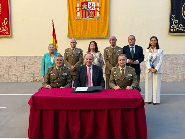 Las Cámaras de la Comunitat Valenciana y Defensa impulsan la incorporación de militares al mercado laboral
