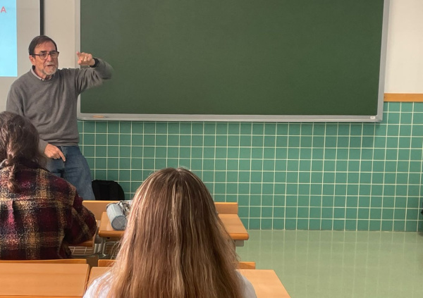 SECOT Castellón impulsa el emprendimiento juvenil en l'Alcora con la colaboración del IES Ximén d'Urrea y ESCAL