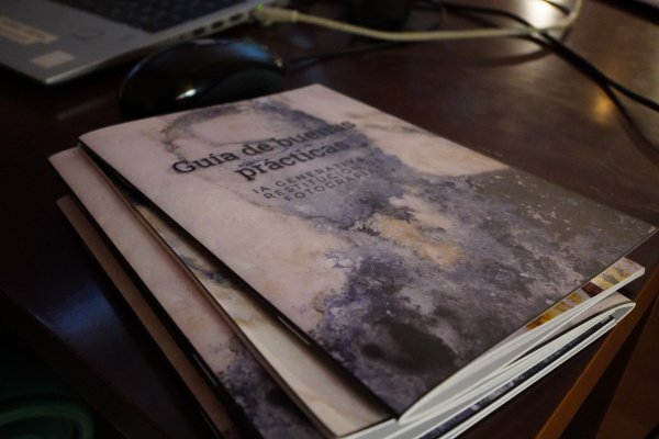 La UPV recupera la memoria de las familias afectadas por la DANA gracias a Salvem les Fotos UPV / Recuperar las memorias