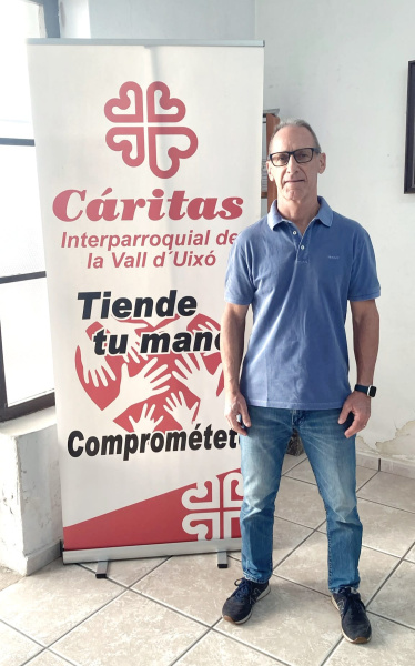 Roberto Beltrán pren les regnes de Càritas Interparroquial de la Vall d'Uixó