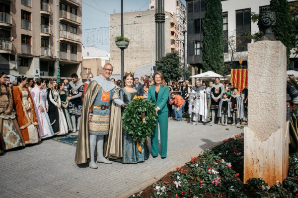 bego-a-carrasco-asiste-al-homenaje-a-na-violants-da-hongria-y-dones-de-companya-por-el-75-o-aniversario-de-la-germandat-dels-cavallers-de-la-conquesta