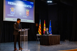 El Toro i Alm�ssera signen el seu hermanament i anuncien actes per al desembre