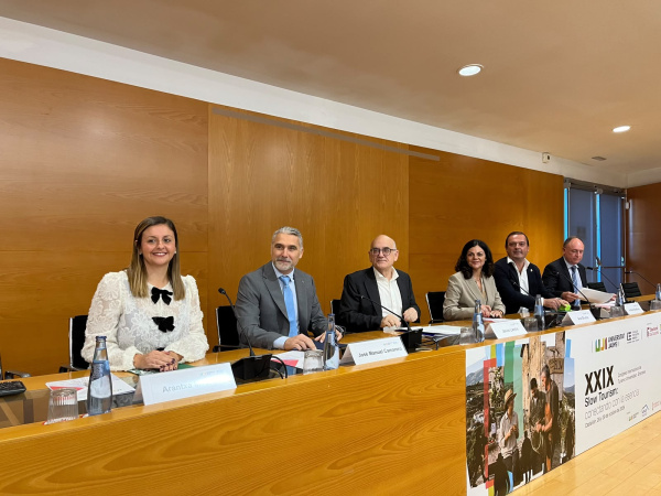 Arantxa Miralles asiste a la inauguración del XXIX Congreso Internacional de Turismo Universidad-Empresa