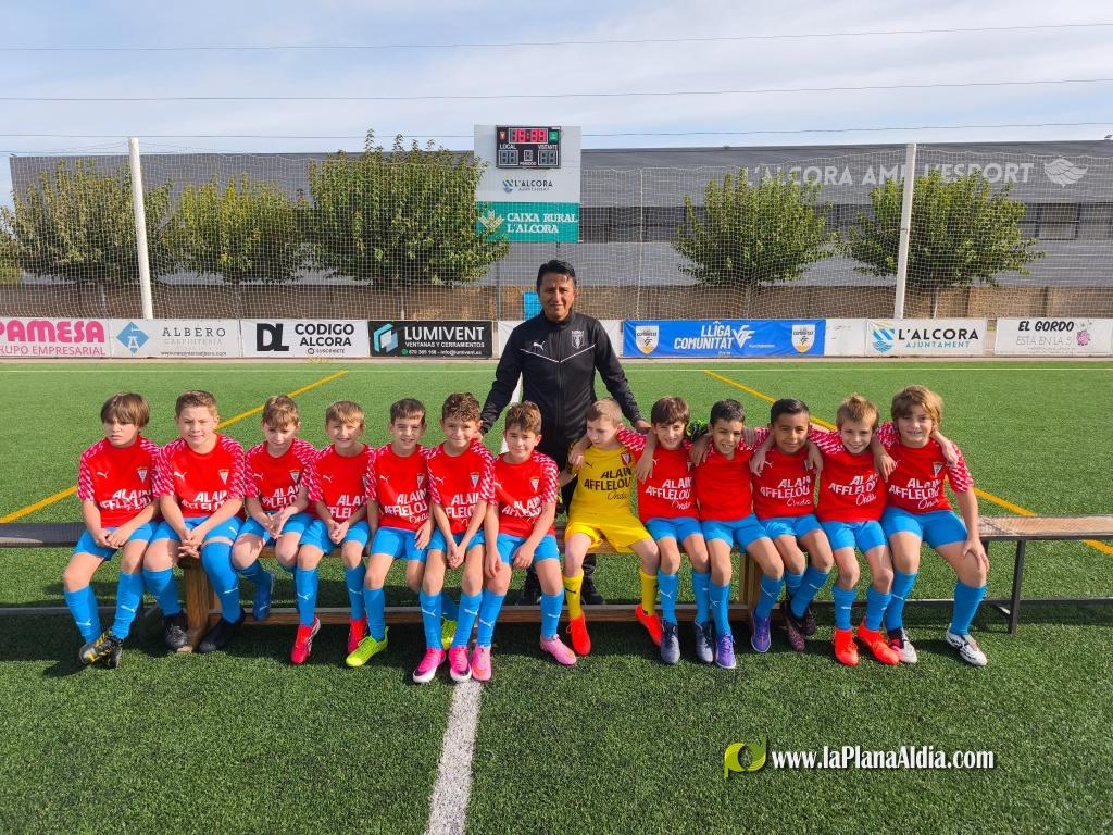Presentan todos los equipos de f�tbol del C.D Alcora del 60 aniversario 