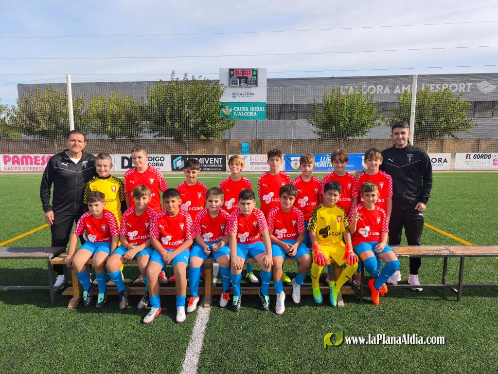 Presentan todos los equipos de f�tbol del C.D Alcora del 60 aniversario 