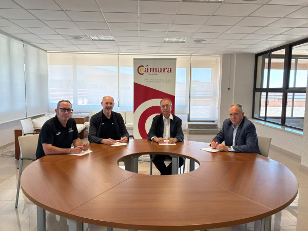 La Cámara de Comercio de Castellón renueva el patrocinio de la Carrera de las Empresas para 2027