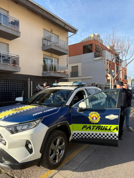 Almenara estrena un nuevo veh�culo para el servicio de Agentes Ambientales