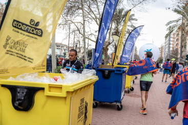 Ecoembes, la Marat� bp Castell� y el 10K FACSA Castell� renuevan su compromiso con el reciclaje