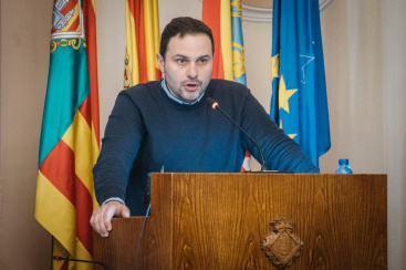 Bego�a Carrasco paraliza expedientes de arraigo social en Castell� y presume de una acogida 'que es pura ficci�n'