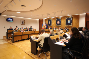 Burriana reconfigura el grupo municipal tras el abandono de dos ediles de Comprom�s