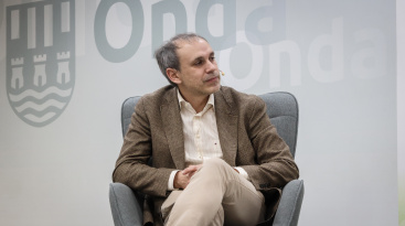 Luis Zueco presenta su thriller hist�rico El escal�n 33 en el ciclo Onda va de Llibres