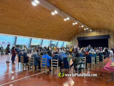 El bureo de l'oferta vuelve a reunir a cientos de bailarines en Alboc�sser