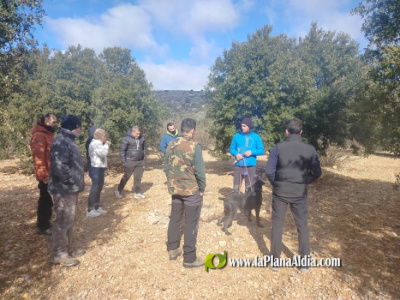 Benassal refuerza la profesionalizaci�n del sector con un curso especializado sobre el perro trufero 