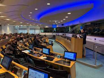 Vidal expone en Bruselas la Casa de la Familia como proyecto pionero en Europa para pol�ticas con perspectiva de familia