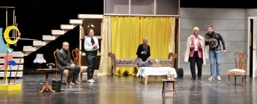 El mejor teatro amateur cierra el tel�n de la Mostra de l'Alcora con la comedia A les fosques