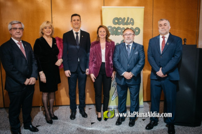 Bego�a Carrasco asiste a la designaci�n de Guillermo Lle� como Bacalao Maravillao 2026