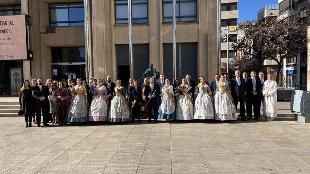 Vila-real conmemora el 752 aniversario de la Carta Pobla de Jaume I con homenaje institucional y entrega de premios