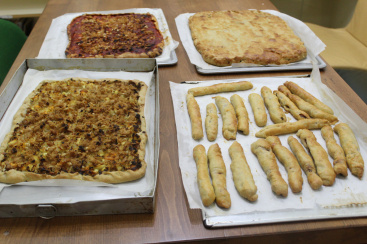 el-fpa-historiador-viciana-valora-las-coques-salades-de-borriana-con-un-taller-gastronomico