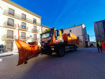 Ares del Maestrat logra que la quitanieves de la Generalitat preste servicio tambi�n en el acceso al casco urbano