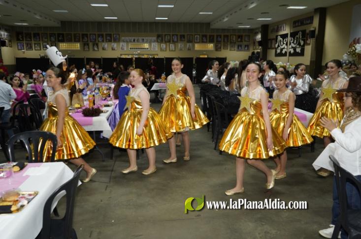 Les falleres infantils de Borriana, de berenar pre-Cavalcada del Ninot