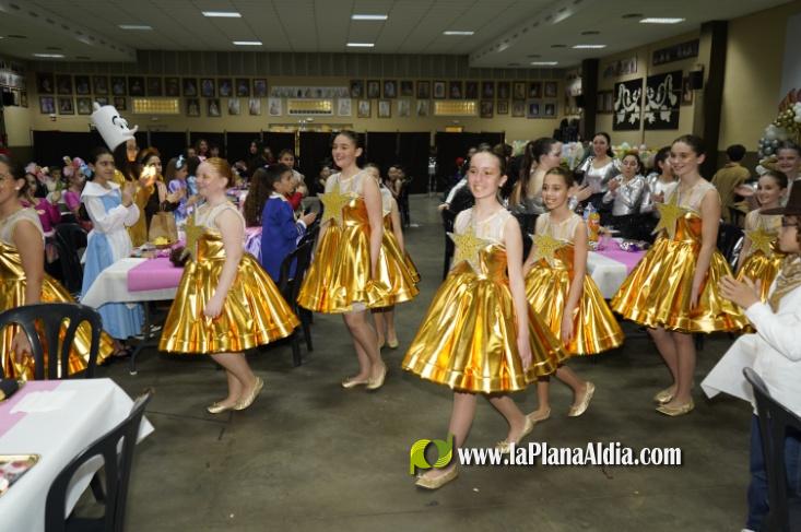 Les falleres infantils de Borriana, de berenar pre-Cavalcada del Ninot