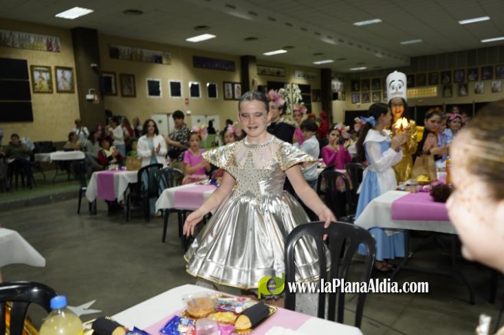 Les falleres infantils de Borriana, de berenar pre-Cavalcada del Ninot