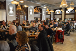 Vila-real Negra tanca amb Lecturas P�rpura i jazz al Casino