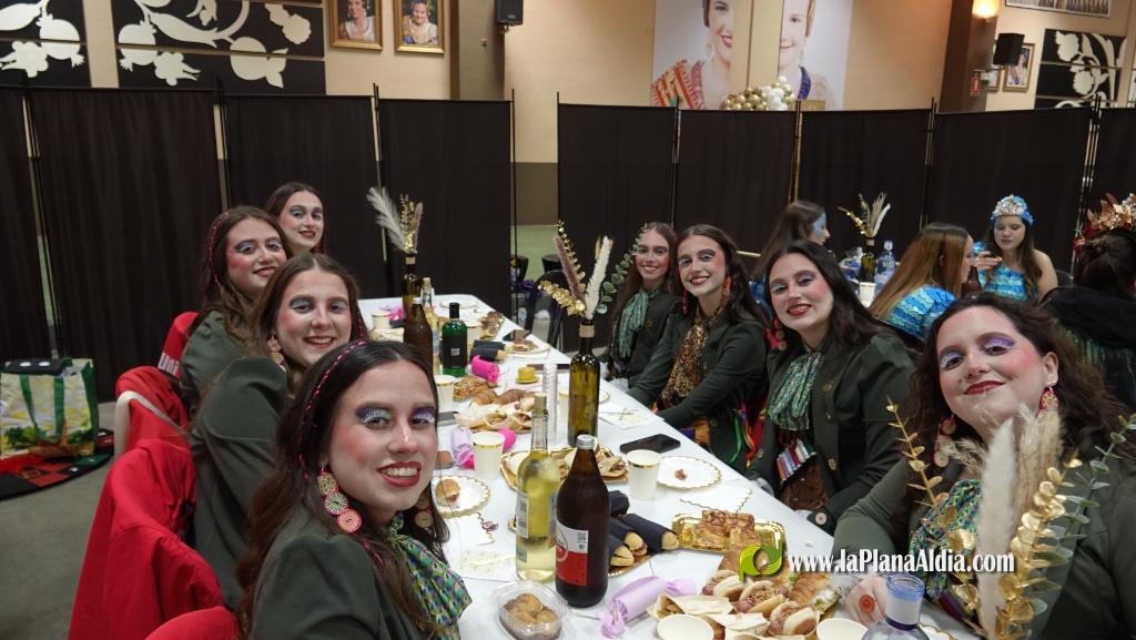 Les falleres majors de Borriana, de sopar pre-Cavalcada del Ninot