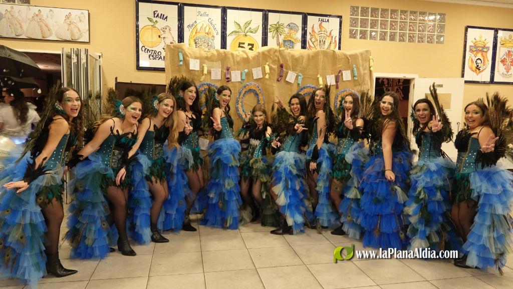 Les falleres majors de Borriana, de sopar pre-Cavalcada del Ninot